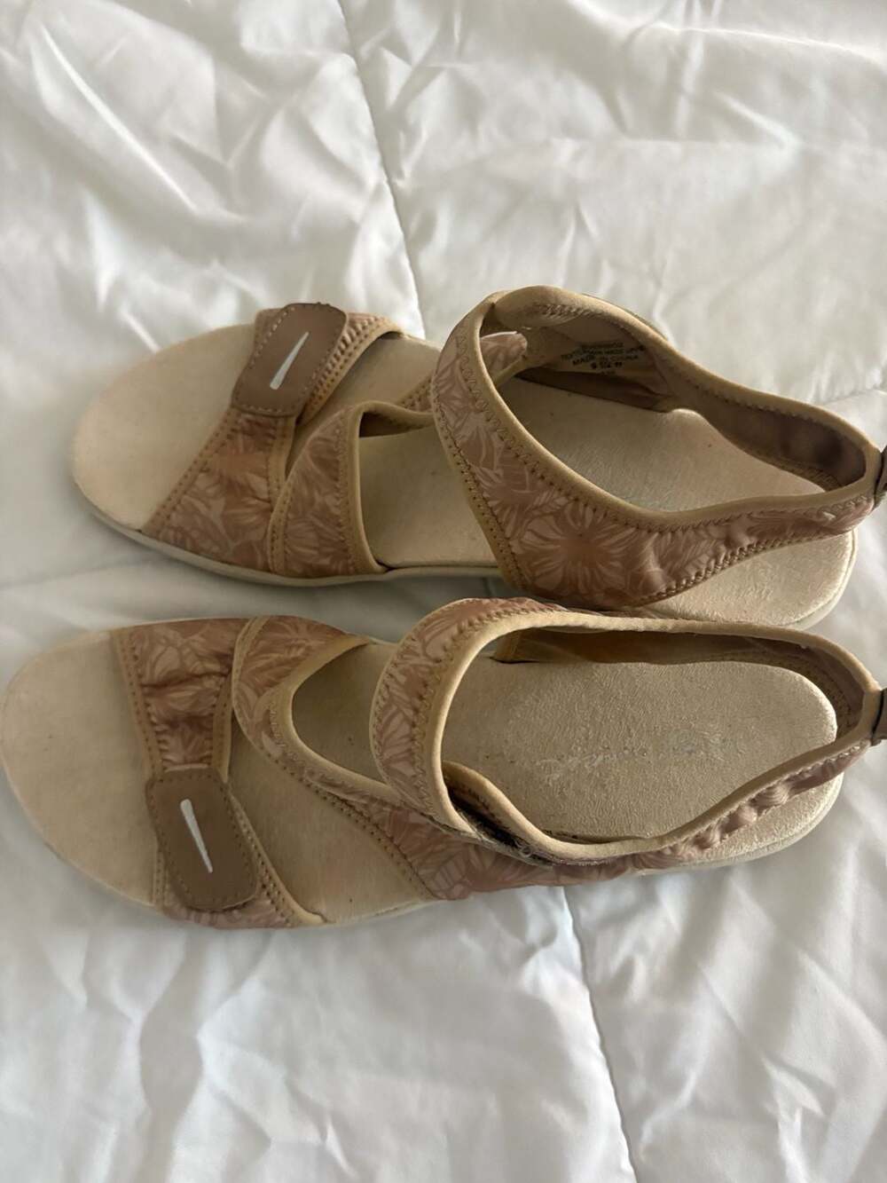 Easy Spirit Everso2 Tan Floral Strappy Comfort Sandals Women's 9.5 W